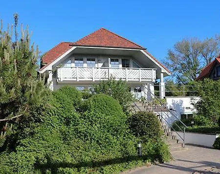 Oewern Diek App 11 Wustrow (Fischland)